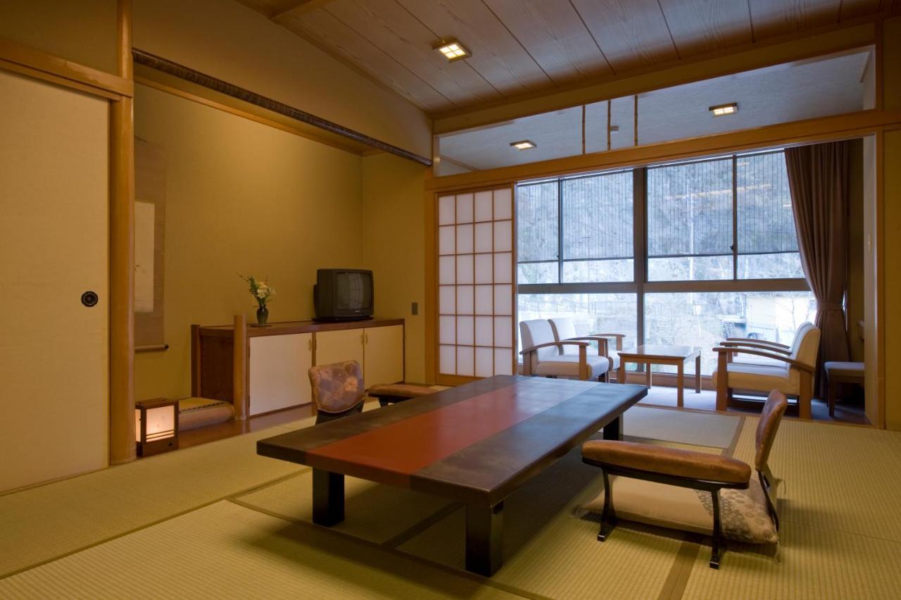 فندق Nishiyama Onsen Keiunkan Hayakawa المظهر الخارجي الصورة